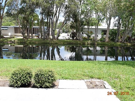 2nd image of 1064 Loch Haven Dr N