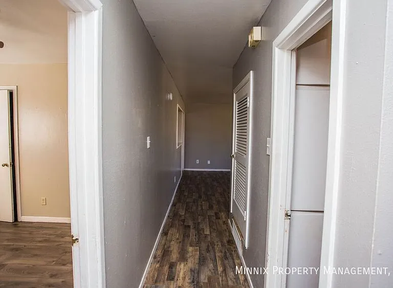 4707 42nd St — Photo 23