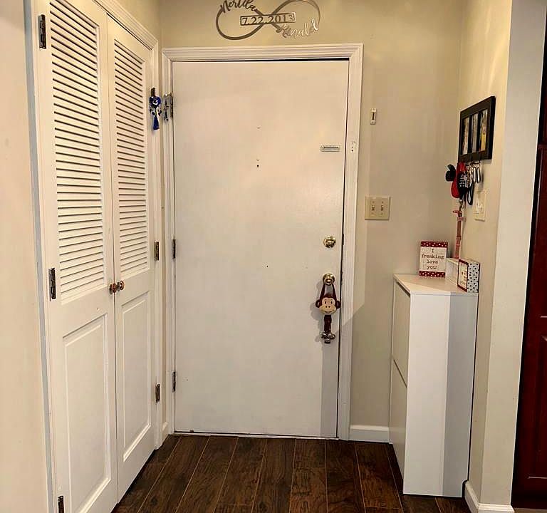 13453 Coliseum Dr APT B, Chesterfield, MO 63017 Zillow