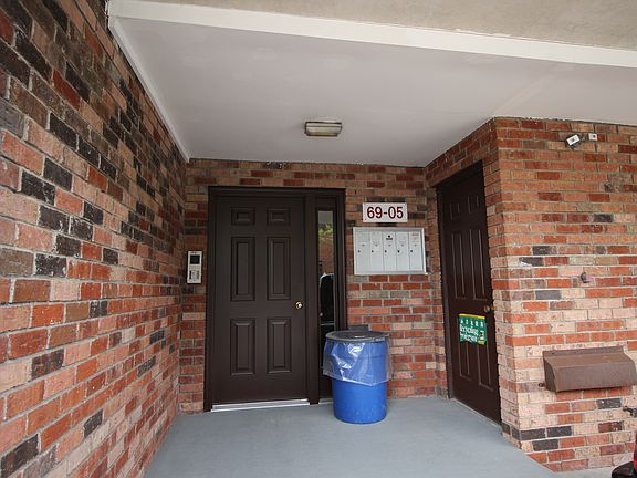 3rd image of 6905 242nd St