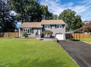 87 Crestview Dr, Parsippany, NJ 07054