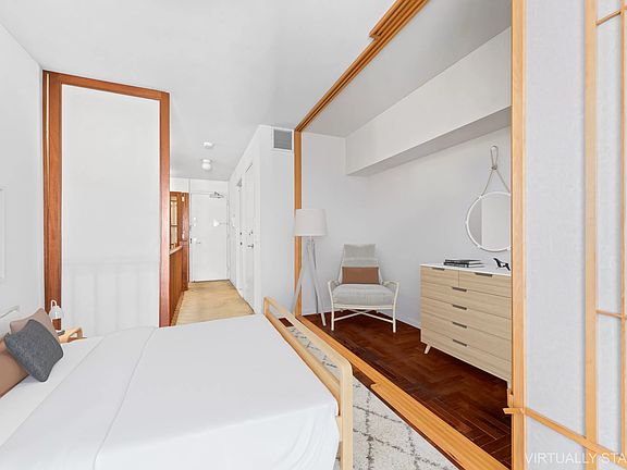 5th image of 2373 Broadway APT 1123
