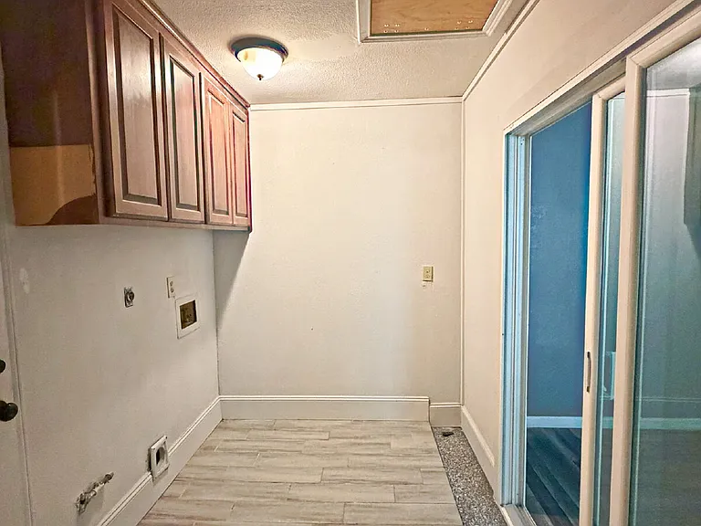 14431 Woods Hole Dr — Photo 10