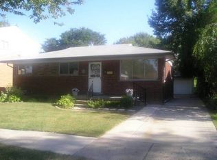 20418 Walton St, Saint Clair Shores, MI 48081