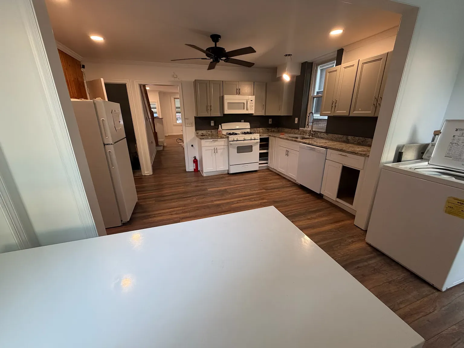 3 bed, 1566 sqft, $2,700 — Photo 4