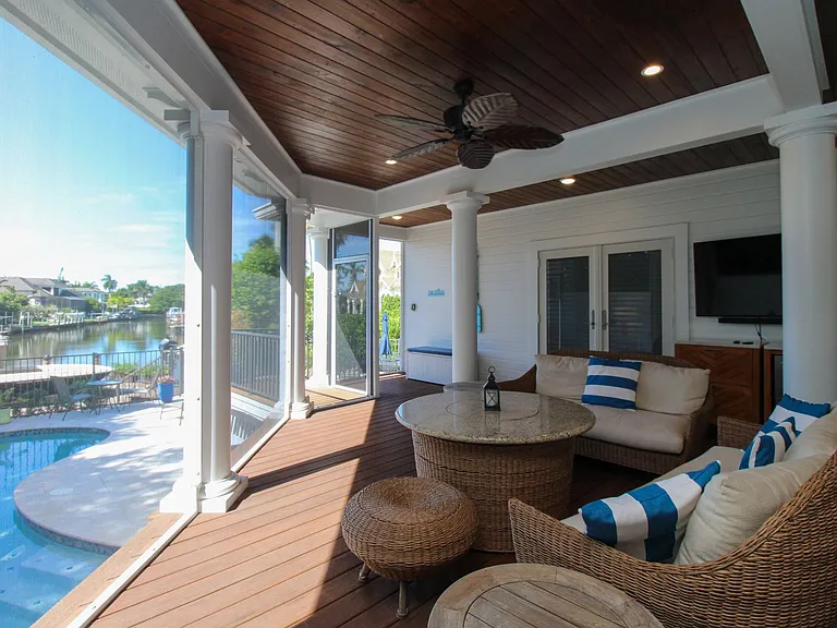 2150 Marina Dr — Photo 19