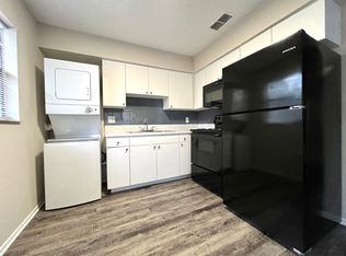4060 78th Ave N APT 3, Pinellas Park, FL 33781