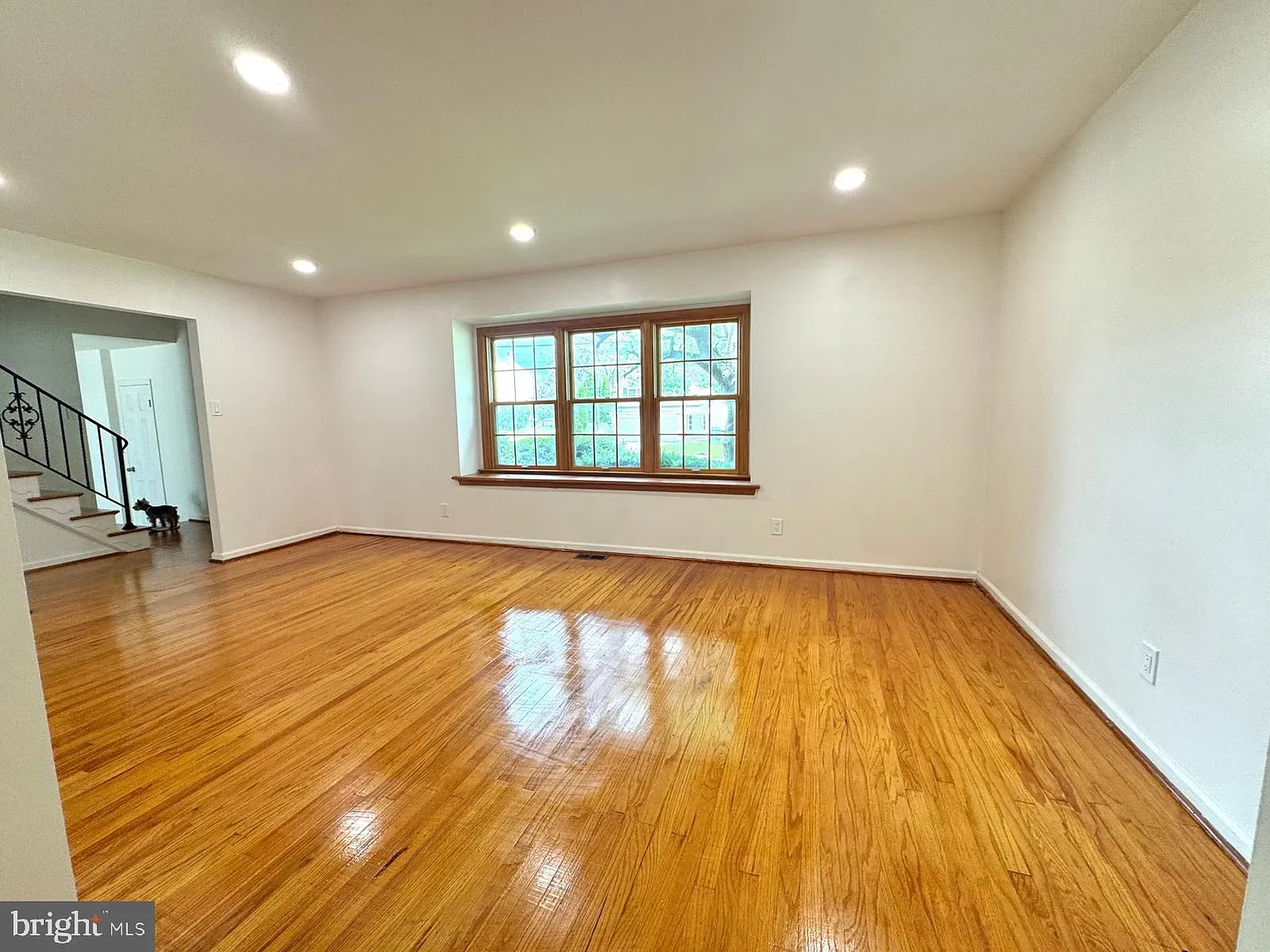 4 bed, 1.5 bath, 1792 sqft, $3,700 — Photo 3