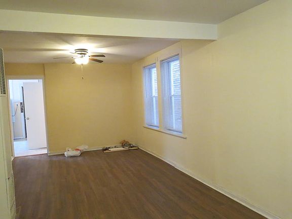 5th image of 3011 N Whipple St