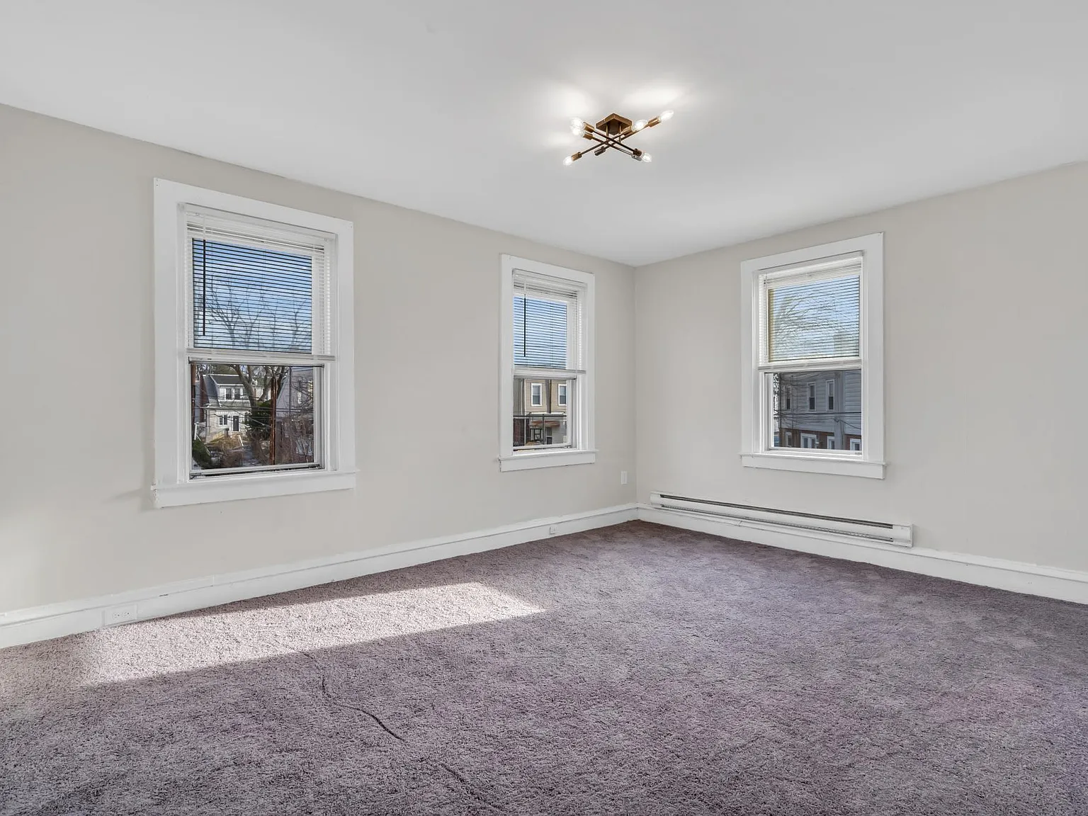 1 bed, 850 sqft, $1,195 — Photo 1