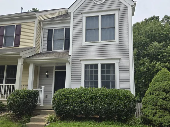 12686 Wimbley Ln, Woodbridge, VA 22192