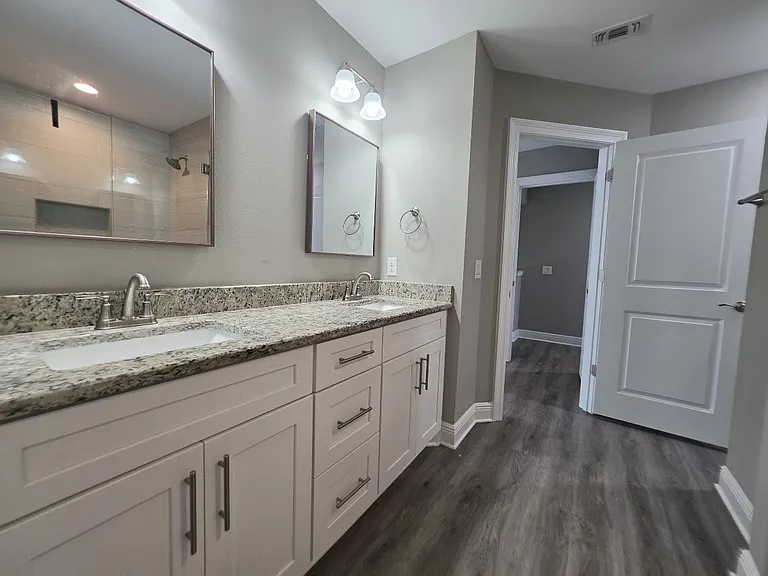 2331 Hadleigh Hills Ct — Photo 22