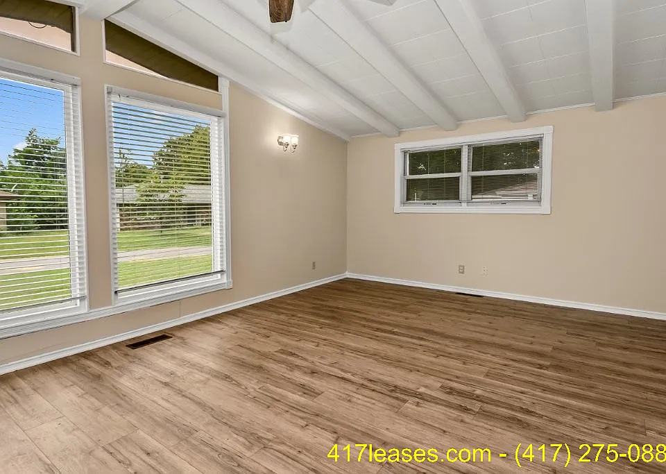 114 N Maplewood Ave