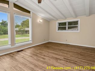 114 N Maplewood Ave, Republic, MO 65738