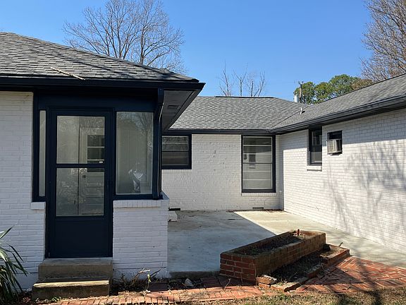 4th image of 105 Clearview Dr
