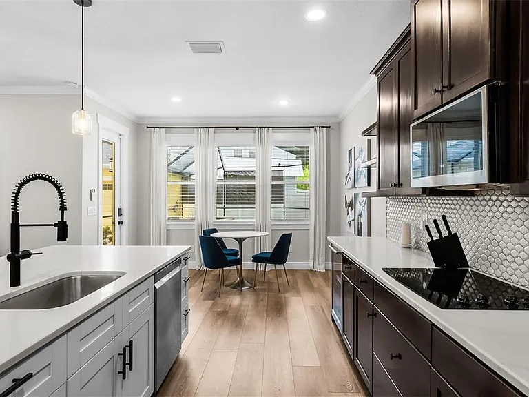 2915 W Bay View Ave — Photo 16