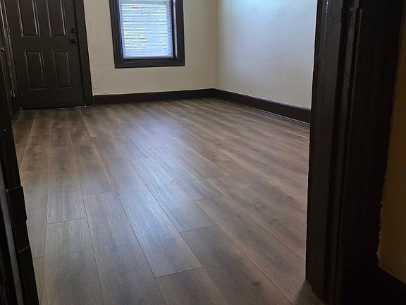 4th image of 3212 Mount Pleasant St
