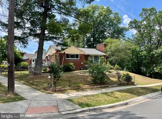 2500 Evans Dr, Silver Spring, MD 20902