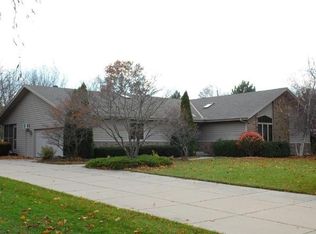 4821 Newport Ln, Racine, WI 53403