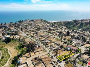 677 N Swarthmore Ave, Pacific Palisades, CA 90272