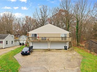 1574 Faye Rd, Akron, OH 44306