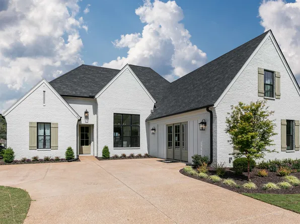 55 Valleyview Ln, Oakland, TN 38060