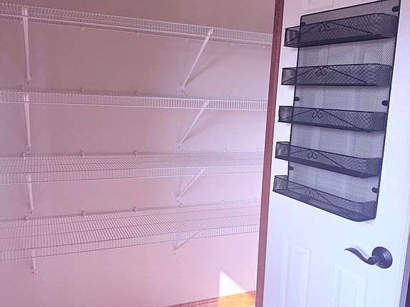 3rd image of 8333 Edinboro Rd APT 4