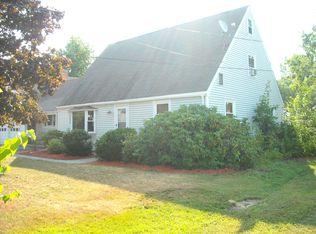 148 E Dunstable Rd, Nashua, NH 03062