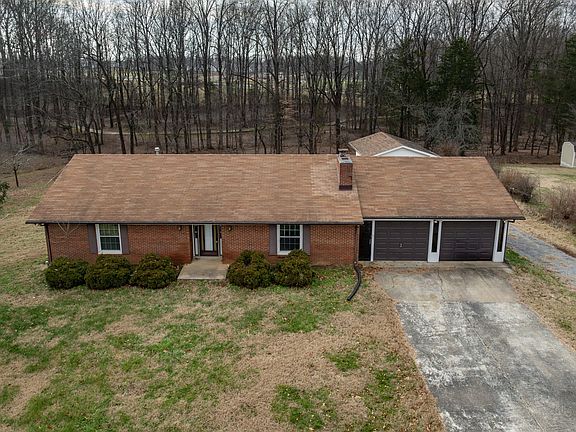 2nd image of 319 Hamlett Dr