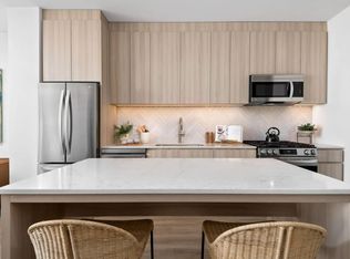 1521 W Harrison St #612, Chicago, IL 60607