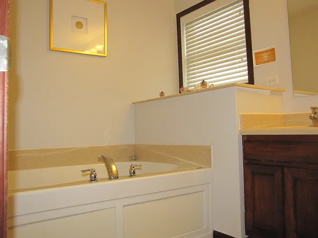 11231 Beechwood Ln — Photo 10