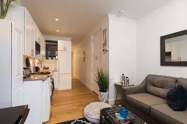 Rented by Triplemint | media 18