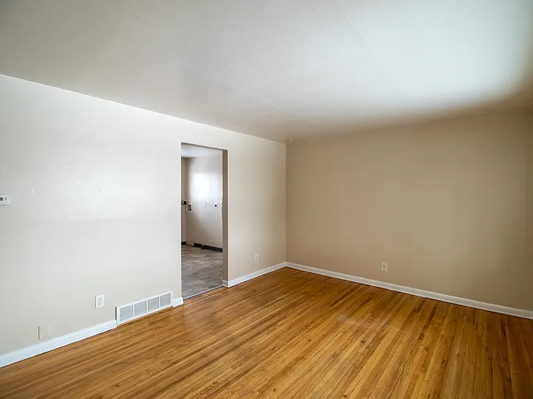 1707-1721 W 52nd Ave — Photo 10