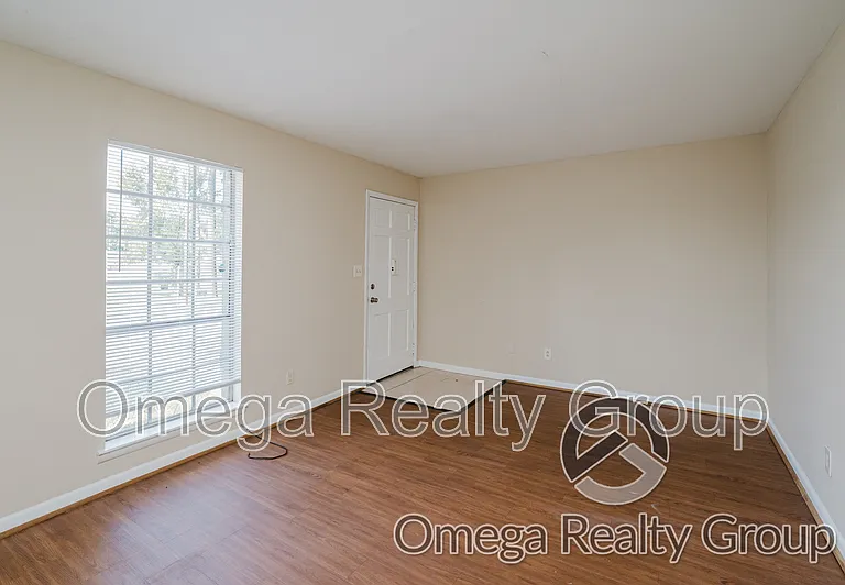 139 Foust Ct #129 — Photo 5