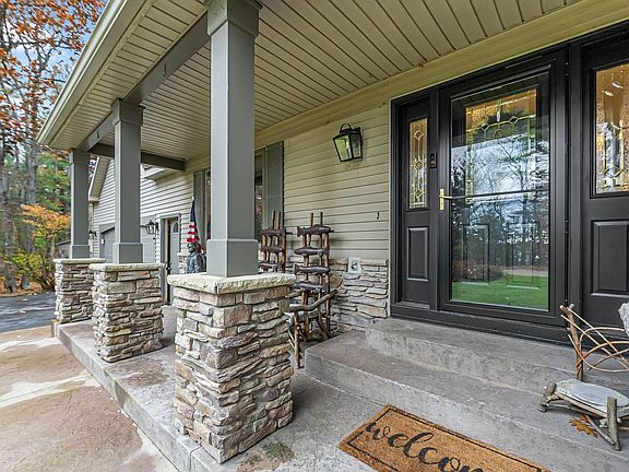 3rd image of 5347 Birch Glen Rd