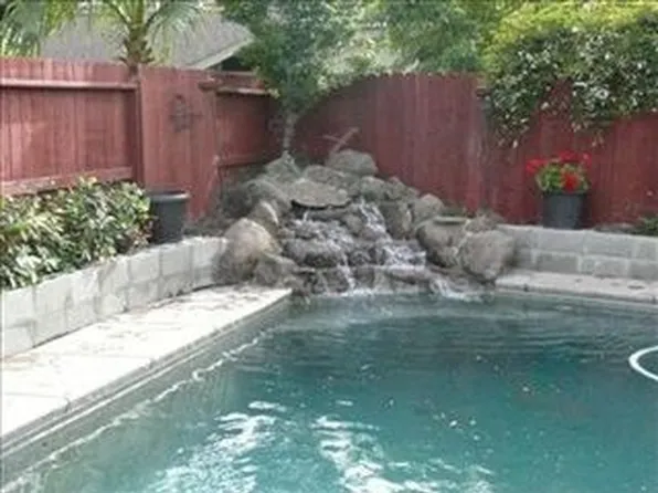 1813 Heartnut Way, Hughson, CA 95326