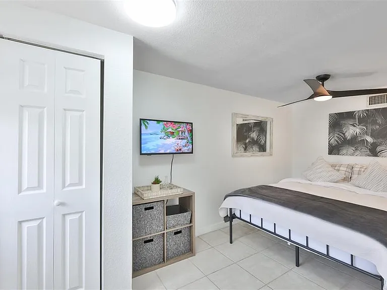 2575 S Himes Ave #A — Photo 18