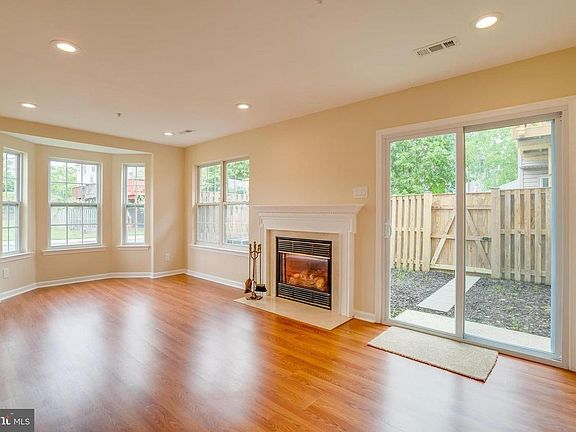 4th image of 301 Atwater Dr