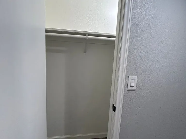 4912 Gaston Ave — Photo 22
