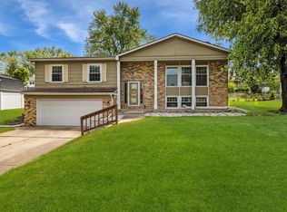 2100 Center St, West Des Moines, IA 50265