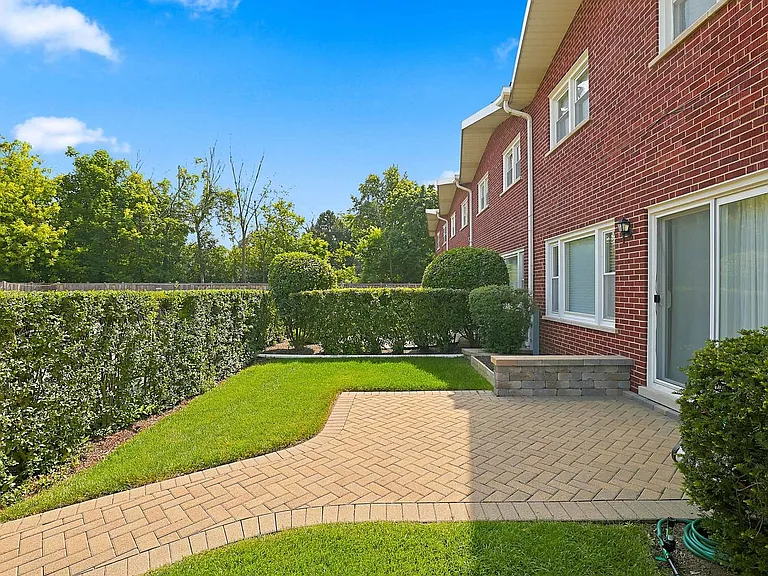 630 Hibbard Rd — Photo 25