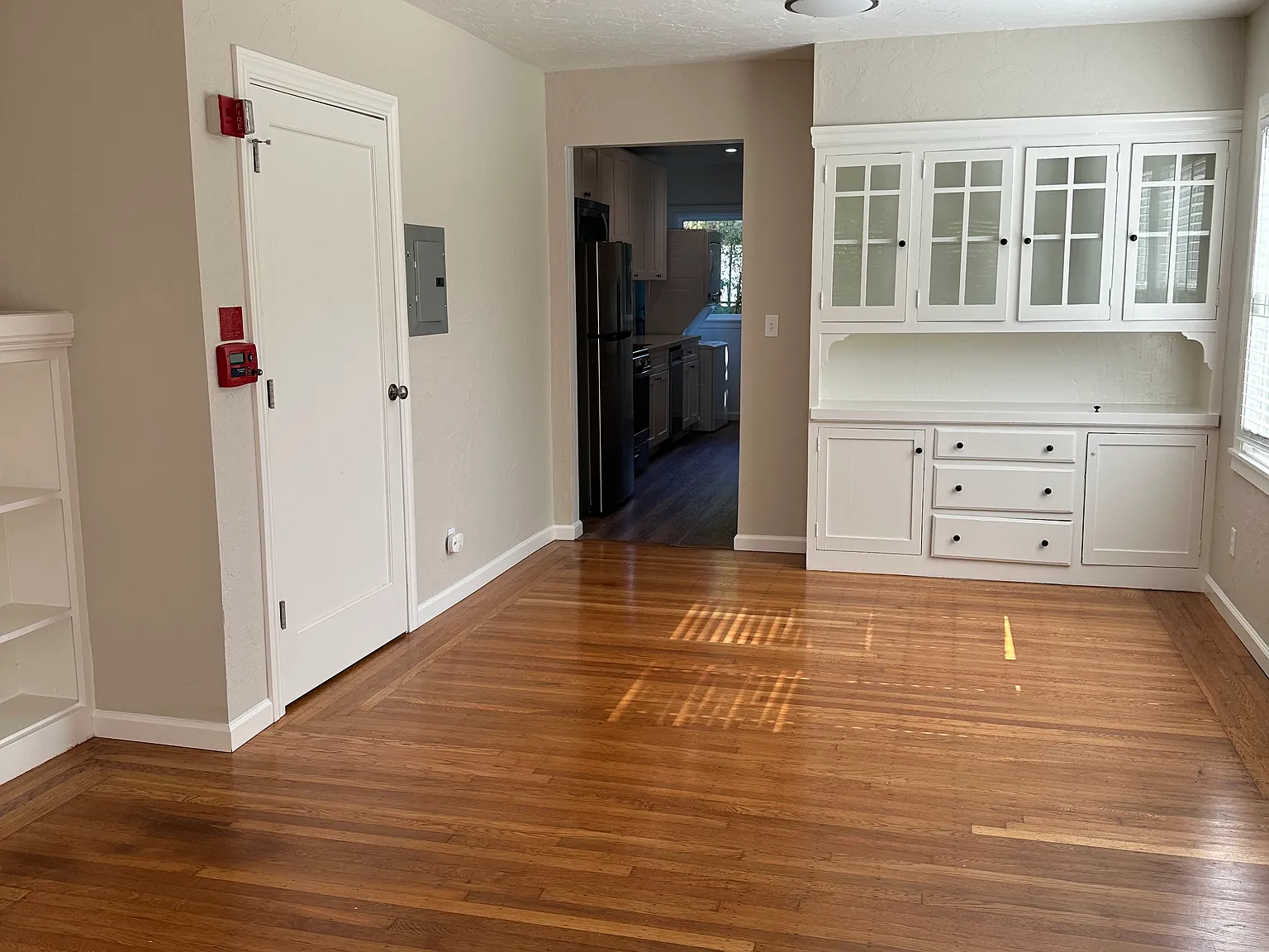 2 bed, $3,500 — Photo 4