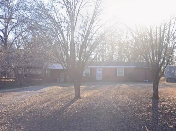 585 N Mission Rd, Winona, MS 38967