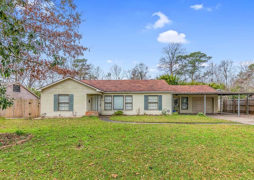 1st image of 3365 Redwood Dr