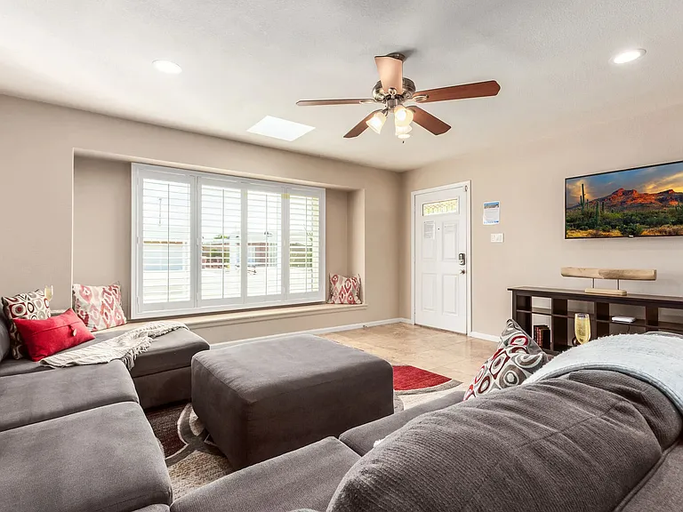 8208 E Weldon Ave — Photo 8
