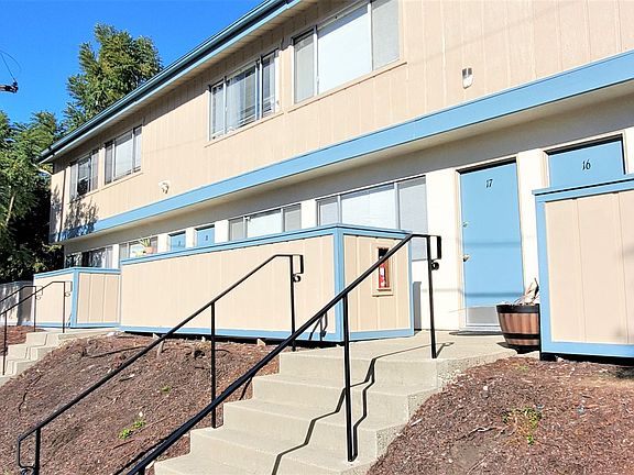 2nd image of 614 Grand Ave #86