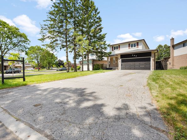 392 Gothic Dr, Oshawa, ON L1G 7S4