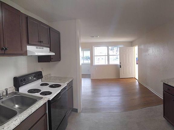 2nd image of 35 Alamanda Dr