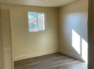 3212 1/2 Bridge Blvd SW #S, Albuquerque, NM 87105