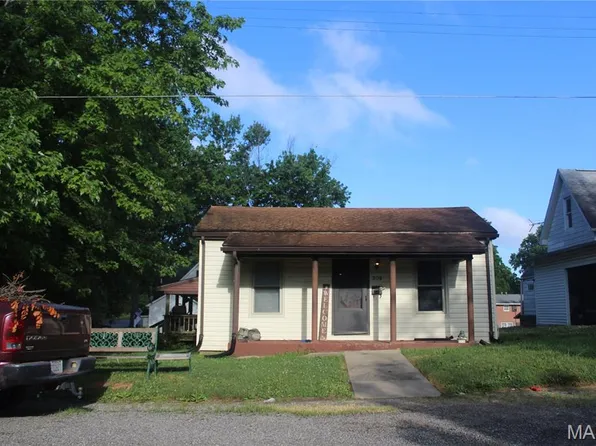 309 N Washington St, Trenton, IL 62293